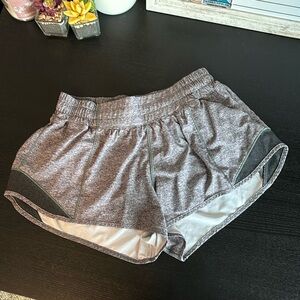 Lululemon Hotty Hot 2.5” Gray low rise shorts; size 6